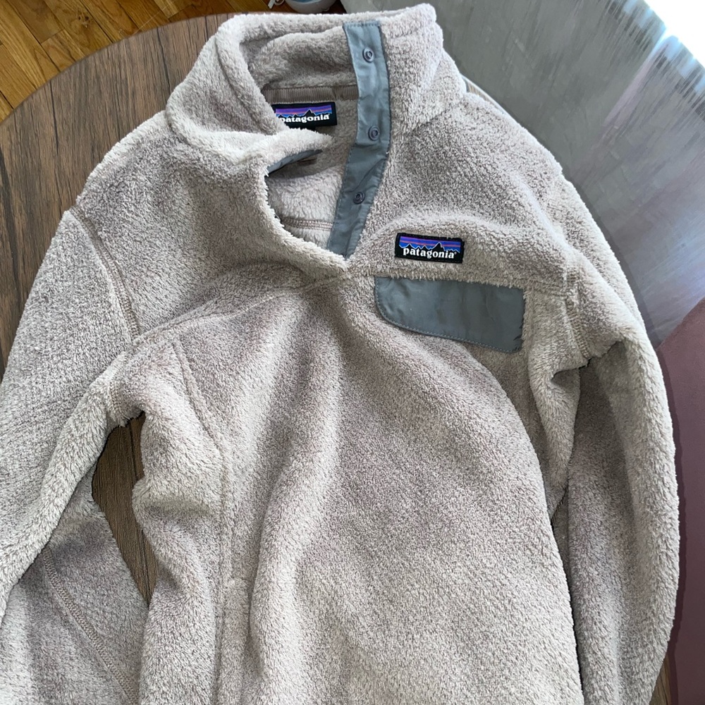 Patagonia long sleeved worn once